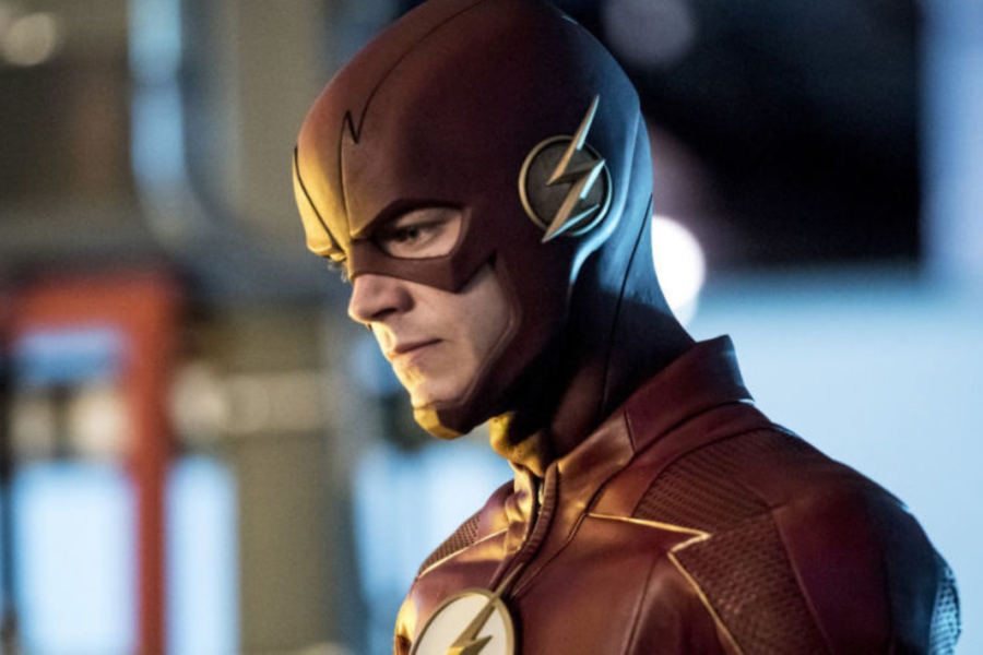 El traje The Flash está inspirado en la versión televisiva de los 90'.